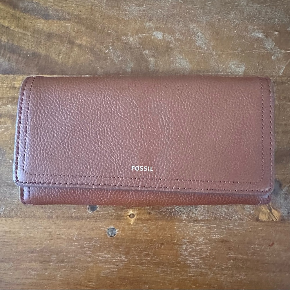 Fossil Brown Leather Wallet Classic Design